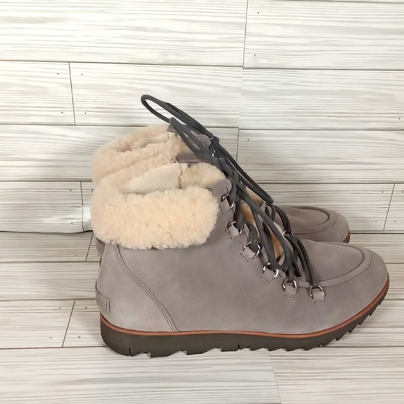 Sorel women's Harlow lace sherpa ankle winter boots size 11 - Picture 2 of 7